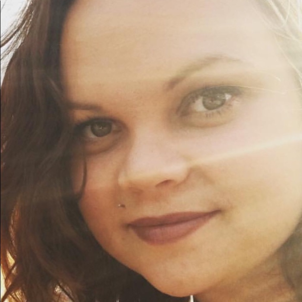 Meet your Posher, Tabitha